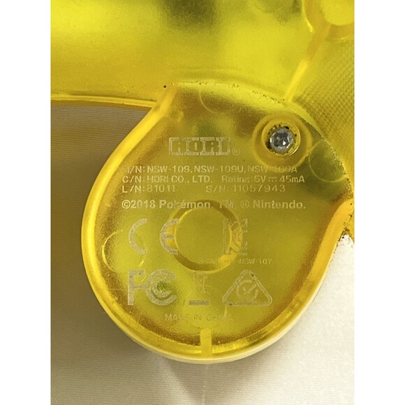 Pokémon Hori Classic Yellow Wired Controller Nintendo Switch Pikachu - Picture 10 of 10